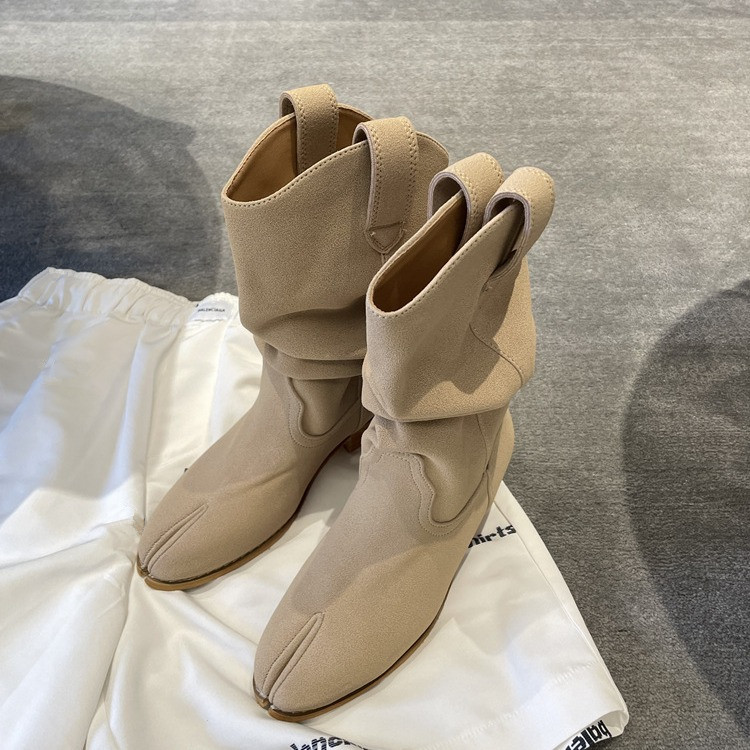 Stivali vintage alla moda con  - Women'S Fashion Korea recensione e prezzo