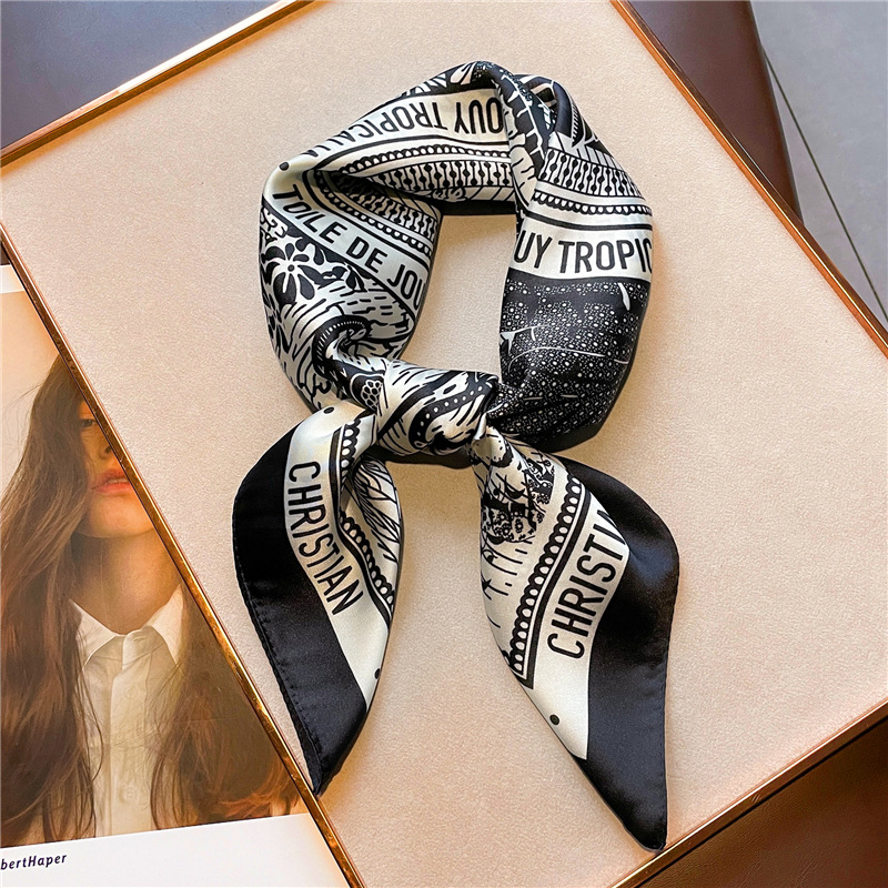 Fazzoletto in raso di seta con - Women Fashion Necktie recensione e prezzo