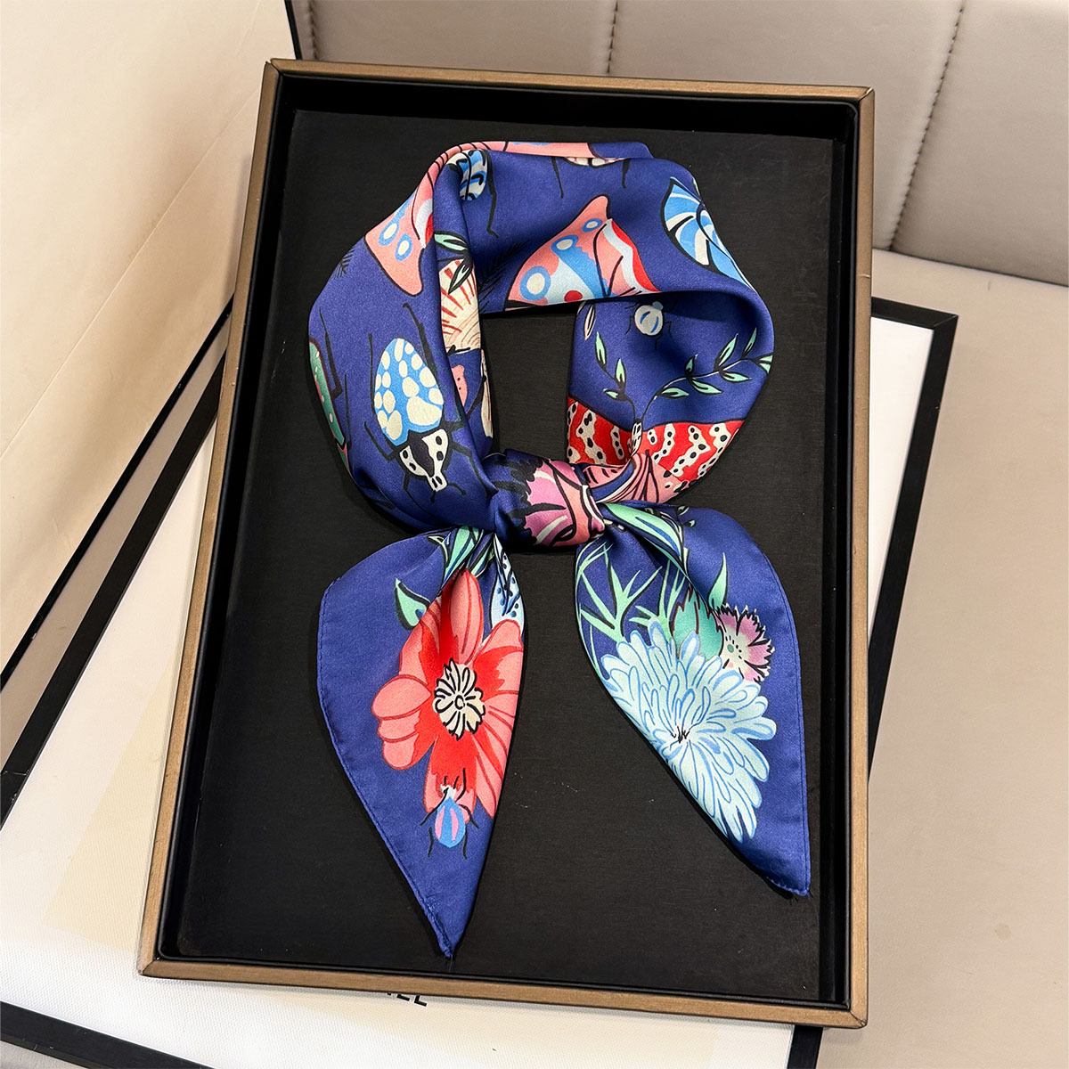 Nuovi Foulard Quadrati in Seta - Women Fashion Necktie recensione e prezzo
