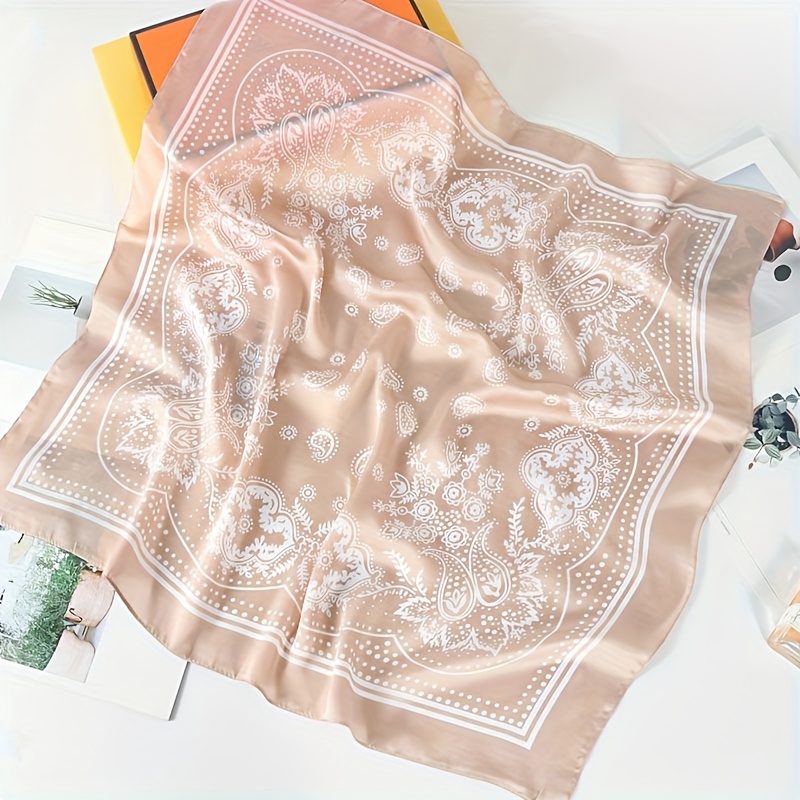Foulard Quadrato in Seta di Lu - Women Fashion Necktie recensione e prezzo
