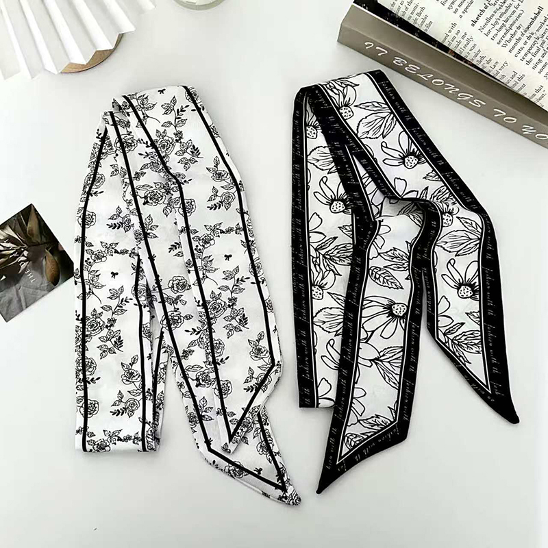 Sciarpa Lunga in Seta di Lusso - Women Fashion Necktie recensione e prezzo