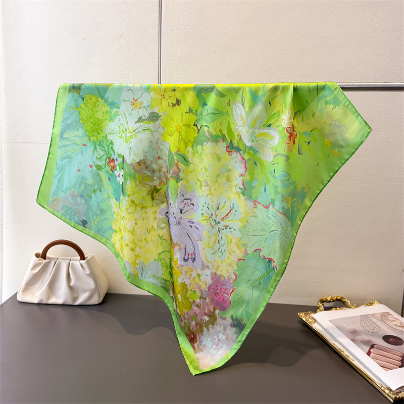 Foulard Quadrato in Seta 70x70 - Women Fashion Necktie recensione e prezzo